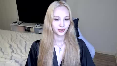 Snapshot of laylapretty001 chatting on 06-11-26, 05:05 LaylaPretty001 online show from 06-11-26, 05:05