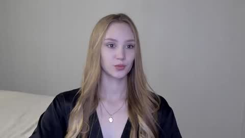 Laylla001 online show from 12-09-24, 05:40