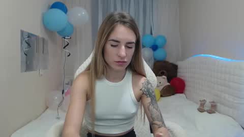 Snapshot of laymablast chatting on 10-10-25, 06:23 laymablast online show from 10-10-25, 06:23