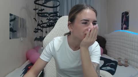 Snapshot of laymablast chatting on 10-20-25, 06:47 laymablast online show from 10-20-25, 06:47