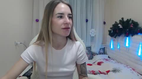 Snapshot of laymablast chatting on 12-15-25, 07:01 laymablast online show from 12-15-25, 07:01