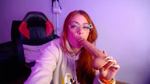 Vannessa  online show from 02-10-25, 07:07