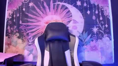 layra_66 online show from 06-23-26, 03:21