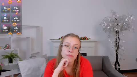 Snapshot of layriantavee chatting on 03-09-25, 01:37 layriantavee online show from 03-09-25, 01:37