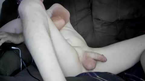 Snapshot of laytonbonner chatting on 09-16-25, 04:13 laytonbonner online show from 09-16-25, 04:13