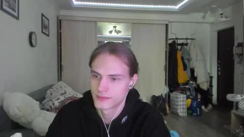 Snapshot of lazaret1k chatting on 03-05-26, 11:28 Vladi online show from 03-05-26, 11:28