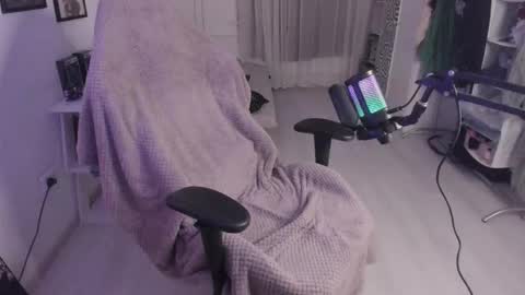 Snapshot of lazy_haze chatting on 03-10-26, 11:10 Haze aka Slava online show from 03-10-26, 11:10