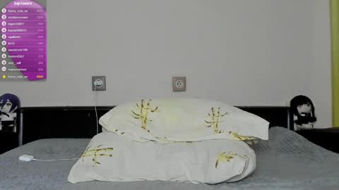 Snapshot of lazydarkknight chatting on 02-19-25, 02:01 Alex online show from 02-19-25, 02:01