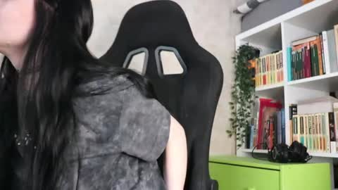 Lisa online show from 03-24-26, 03:44