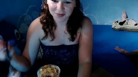 lazzy4ngel online show from 06-25-26, 04:22