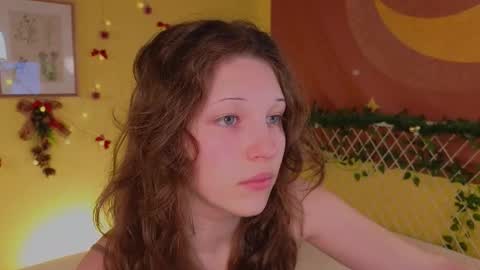 Snapshot of lea_belle_ chatting on 01-05-26, 06:55 Lea online show from 01-05-26, 06:55