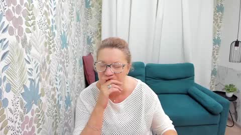 Snapshot of lea_fruit chatting on 12-08-24, 05:07 Lea online show from 12-08-24, 05:07