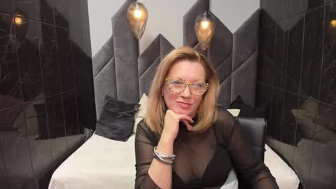 Snapshot of lea_fruit chatting on 02-04-25, 07:33 Lea online show from 02-04-25, 07:33