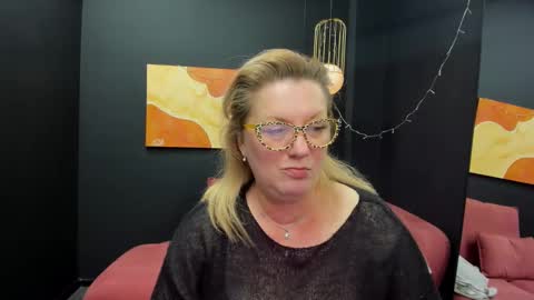 Snapshot of lea_fruit chatting on 03-01-25, 05:49 Lea online show from 03-01-25, 05:49