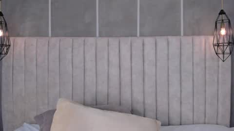 Snapshot of lea_gray chatting on 03-04-25, 01:45 online show from 03-04-25, 01:45