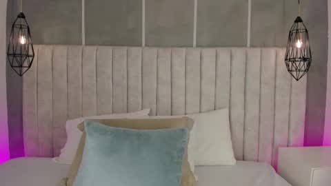    online show from 03-30-26, 06:09