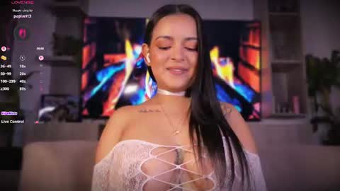 L E A   online show from 07-14-26, 06:24