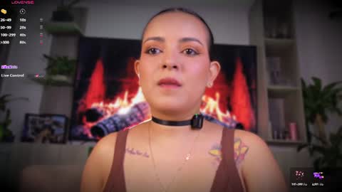 L E A   online show from 07-25-26, 06:27