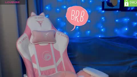 Snapshot of leah__gotty chatting on 12-14-24, 02:21 Leah  Gotty online show from 12-14-24, 02:21