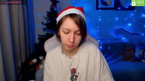 Snapshot of leah__gotty chatting on 12-25-24, 02:13 Leah  Gotty online show from 12-25-24, 02:13