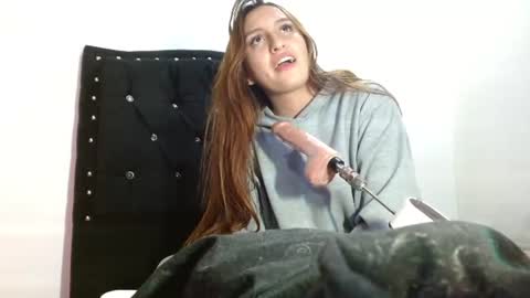 leah_moon11 online show from 07-03-26, 07:26