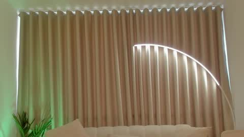 leahaltomm online show from 09-19-25, 09:04