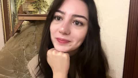 Snapshot of leahduran chatting on 10-20-25, 01:06 Amity online show from 10-20-25, 01:06