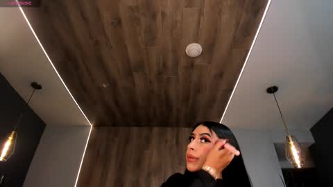 leahlombardi_ online show from 10-08-25, 03:04