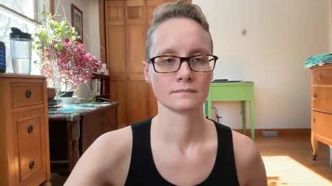 Lee online show from 03-02-25, 03:37