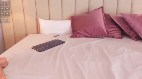 Hey Im Lea online show from 03-09-25, 02:54