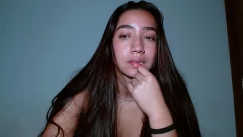 Snapshot of leanaalhub chatting on 12-05-24, 09:17 leanaalhub online show from 12-05-24, 09:17