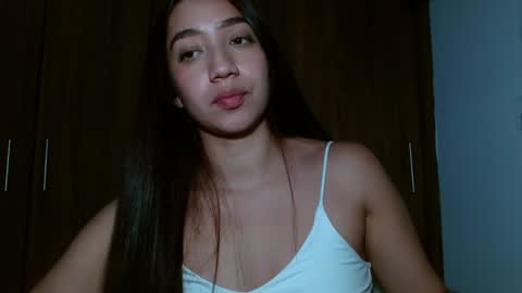 Snapshot of leanaalhub chatting on 12-23-24, 06:22 leanaalhub online show from 12-23-24, 06:22