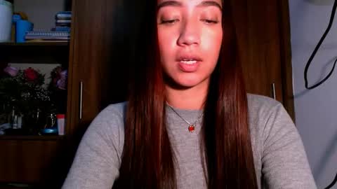 Snapshot of leanaalhub chatting on 11-28-25, 01:41 leanaalhub online show from 11-28-25, 01:41