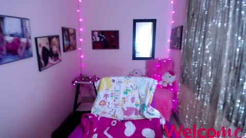 Leandra online show from 02-11-25, 06:22