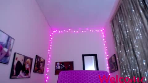 Leandra online show from 02-19-25, 03:27