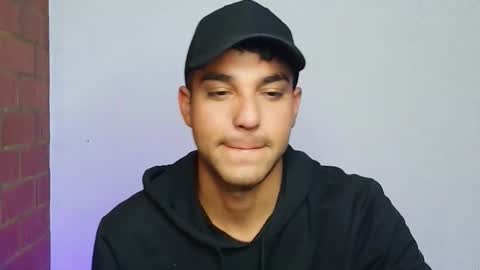 Leandro online show from 01-08-25, 01:21