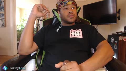 Snapshot of learoy chatting on 01-13-25, 07:10 Learoy online show from 01-13-25, 07:10