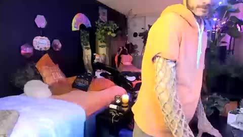 leatherdude69 online show from 10-11-25, 01:05