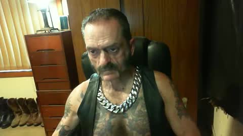 leathergreaser online show from 02-09-25, 07:49
