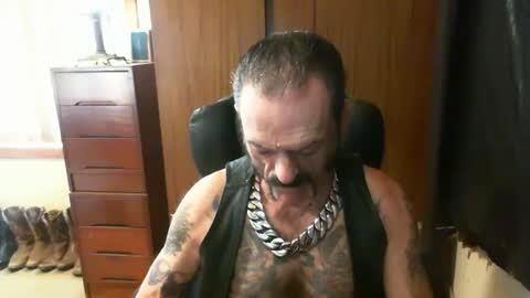 leathergreaser online show from 02-16-25, 07:26