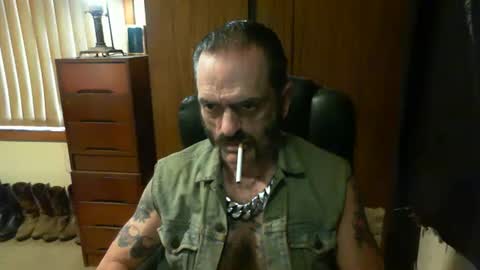 leathergreaser online show from 02-23-25, 07:33