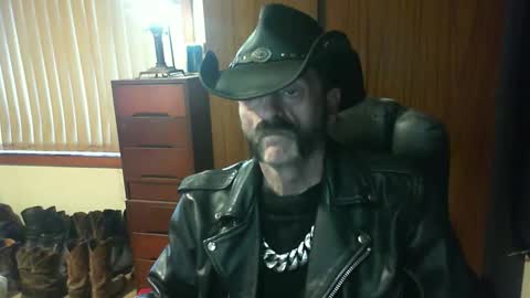 Snapshot of leathergreaser chatting on 05-06-26, 09:09 leathergreaser online show from 05-06-26, 09:09