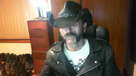 Snapshot of leathergreaser chatting on 05-21-26, 07:54 leathergreaser online show from 05-21-26, 07:54
