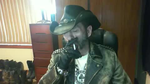 Snapshot of leathergreaser chatting on 05-27-26, 09:34 leathergreaser online show from 05-27-26, 09:34