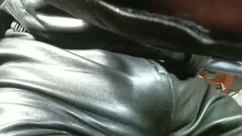 Leathermotocross online show from 03-02-26, 06:48
