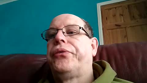 Snapshot of leatherpants68 chatting on 03-26-26, 12:11 leatherpants68 online show from 03-26-26, 12:11