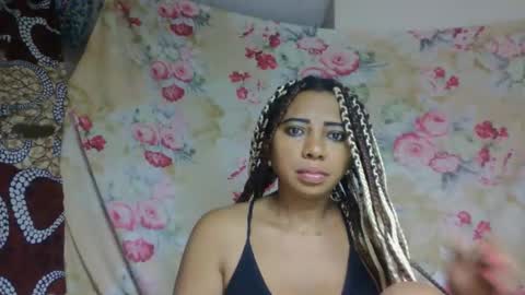 Snapshot of leatianaa chatting on 05-18-26, 01:02 leatianaa online show from 05-18-26, 01:02