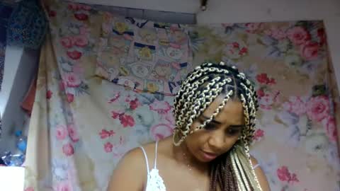 Snapshot of leatianaa chatting on 05-26-26, 01:34 leatianaa online show from 05-26-26, 01:34