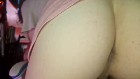 LeaVibing online show from 04-23-26, 07:38