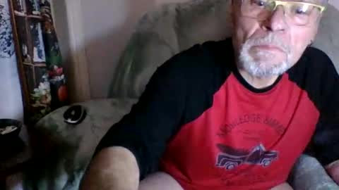 Snapshot of lebranleur71 chatting on 01-01-25, 08:02 lesbranleur71 online show from 01-01-25, 08:02